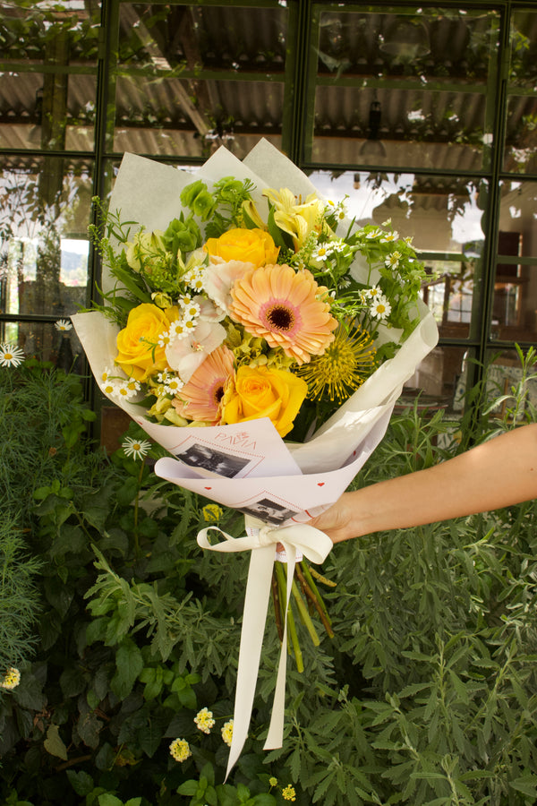 Flores Amarillas Bouquet